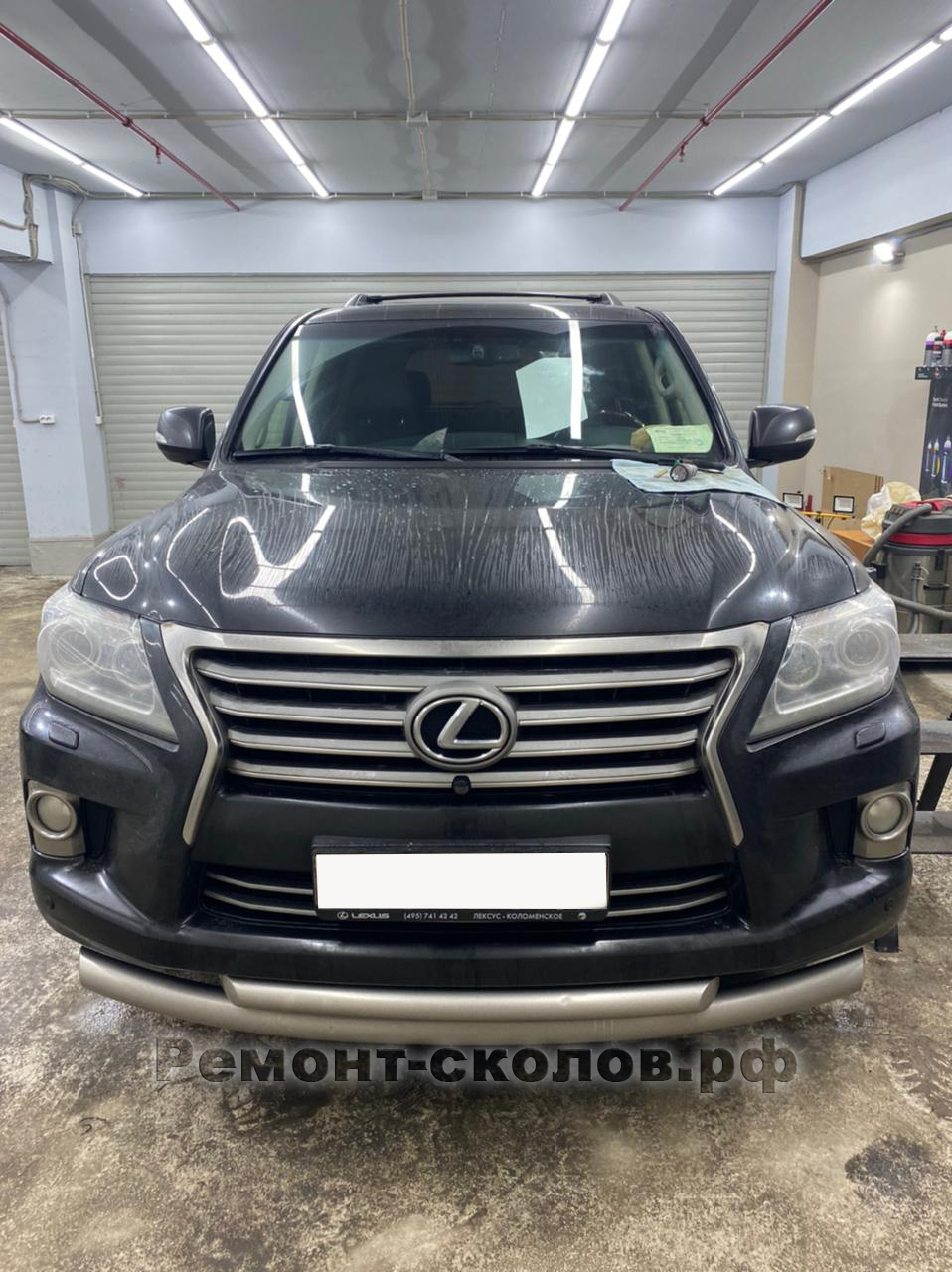 Lexus ремонт скола лобового стекла в ЮЗАО