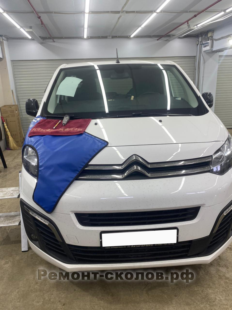 Ремонт лобового стекла Citroen в ЮЗАО