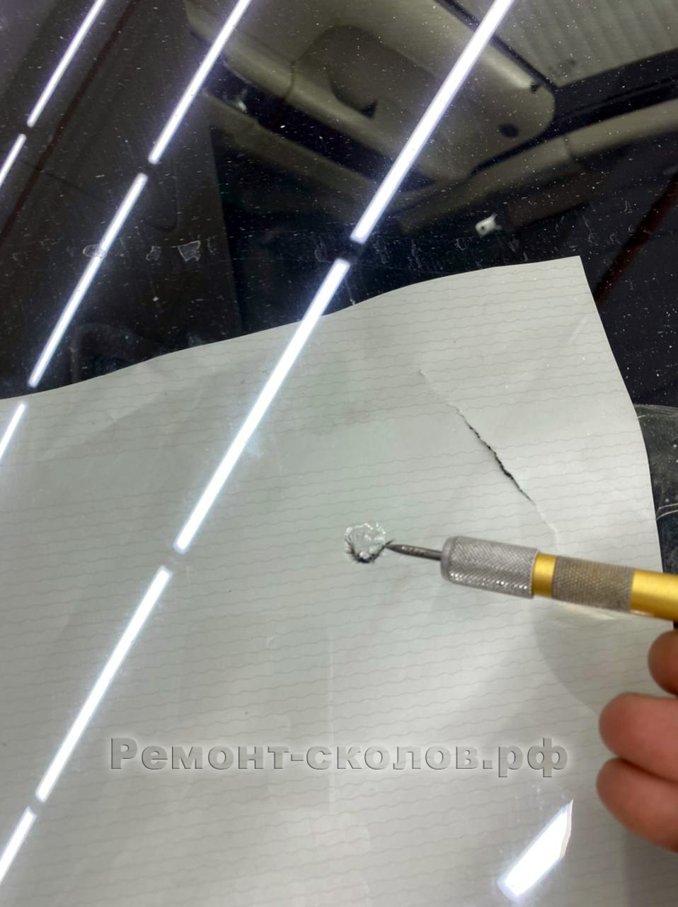 ремонт лобового стекла RangeRover в ЮЗАО