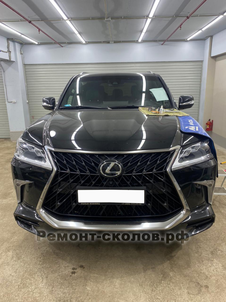 Lexus - ремонт лобового стекла Новые Черемушки