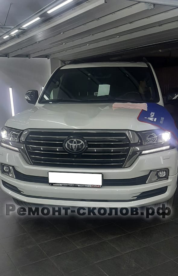 Ремонт лобового стекла Toyota Land Cruiser