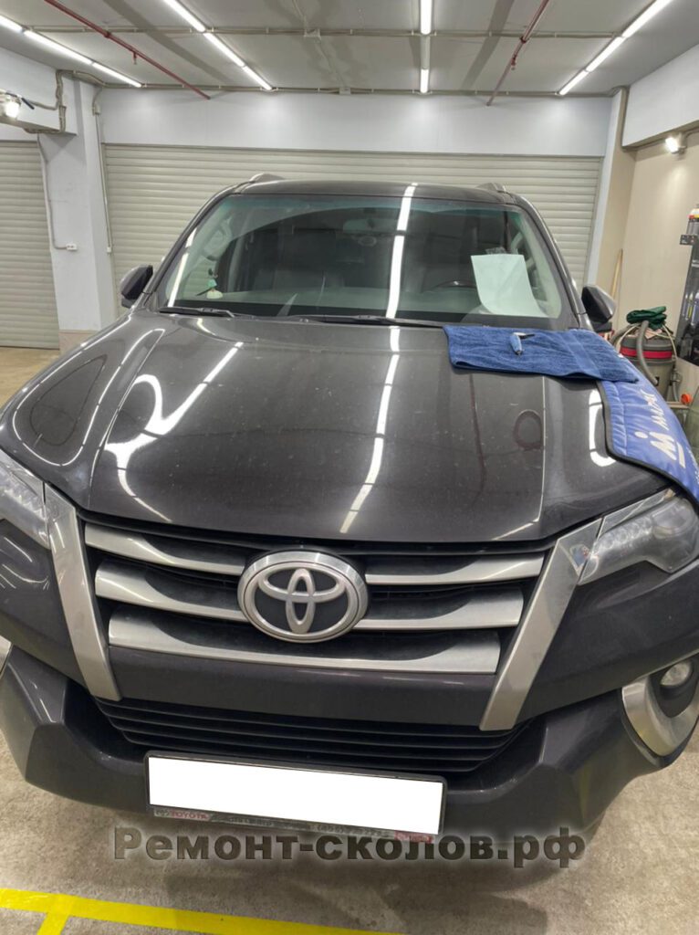 Toyota ремонт лобового стекла в ЮЗАО