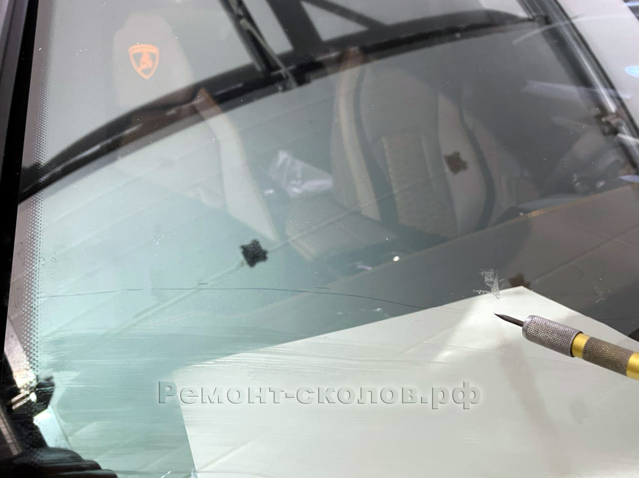 Lamborghini ремонт трещины лобового стекла на выезде