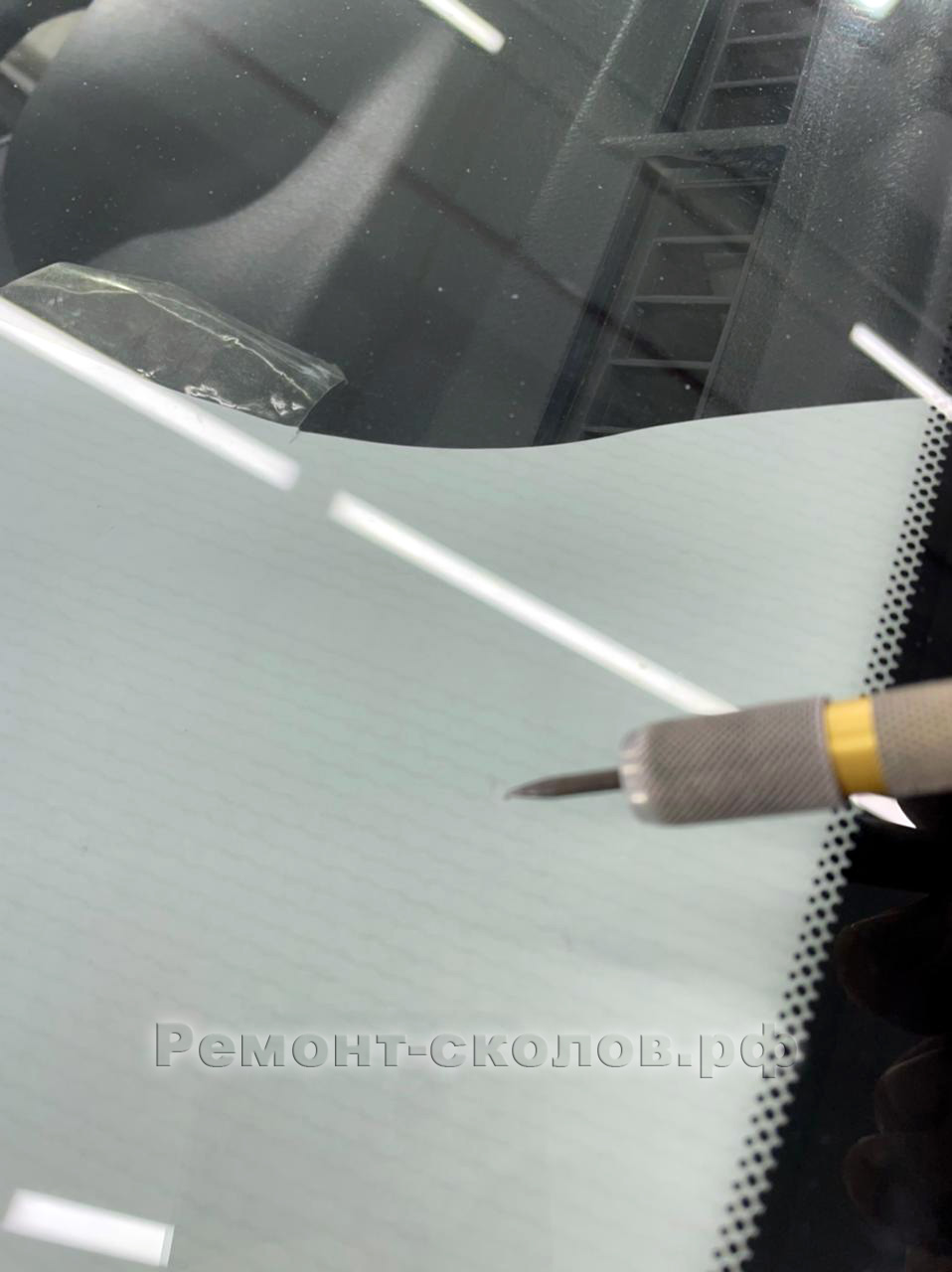 Toyota ремонт скола лобового стекла в Москве