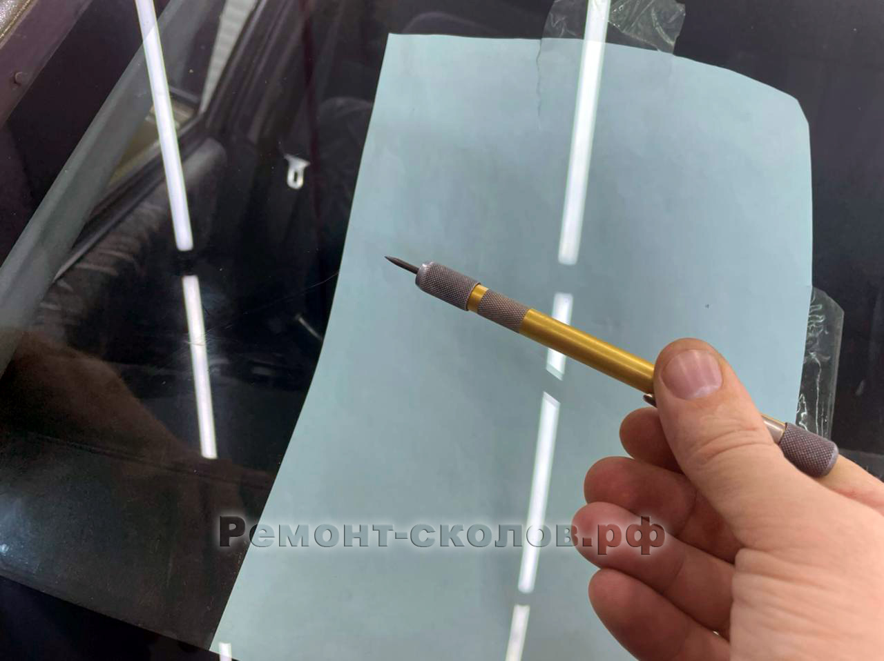 Ремонт трещины лобового стекла Мицубси Паджеро в ЮЗАО