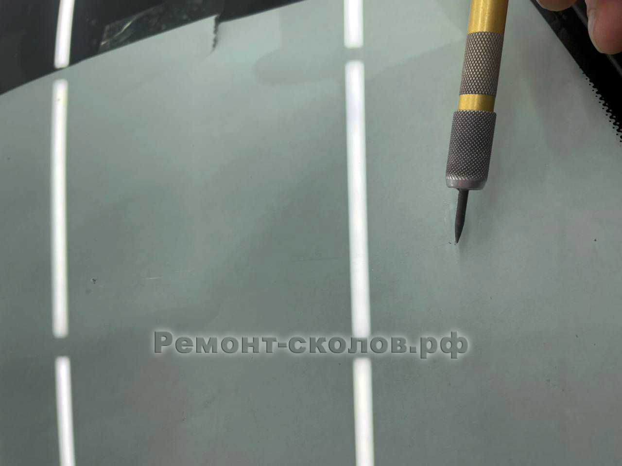 Mercedes ремонт сколов и трещины на лобовом стекле в ЮЗАО