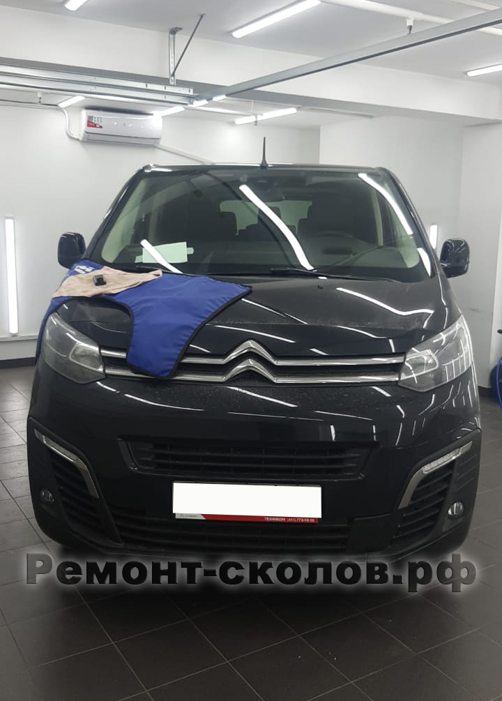 Citroen ремонт лобового стекла в Крылатском