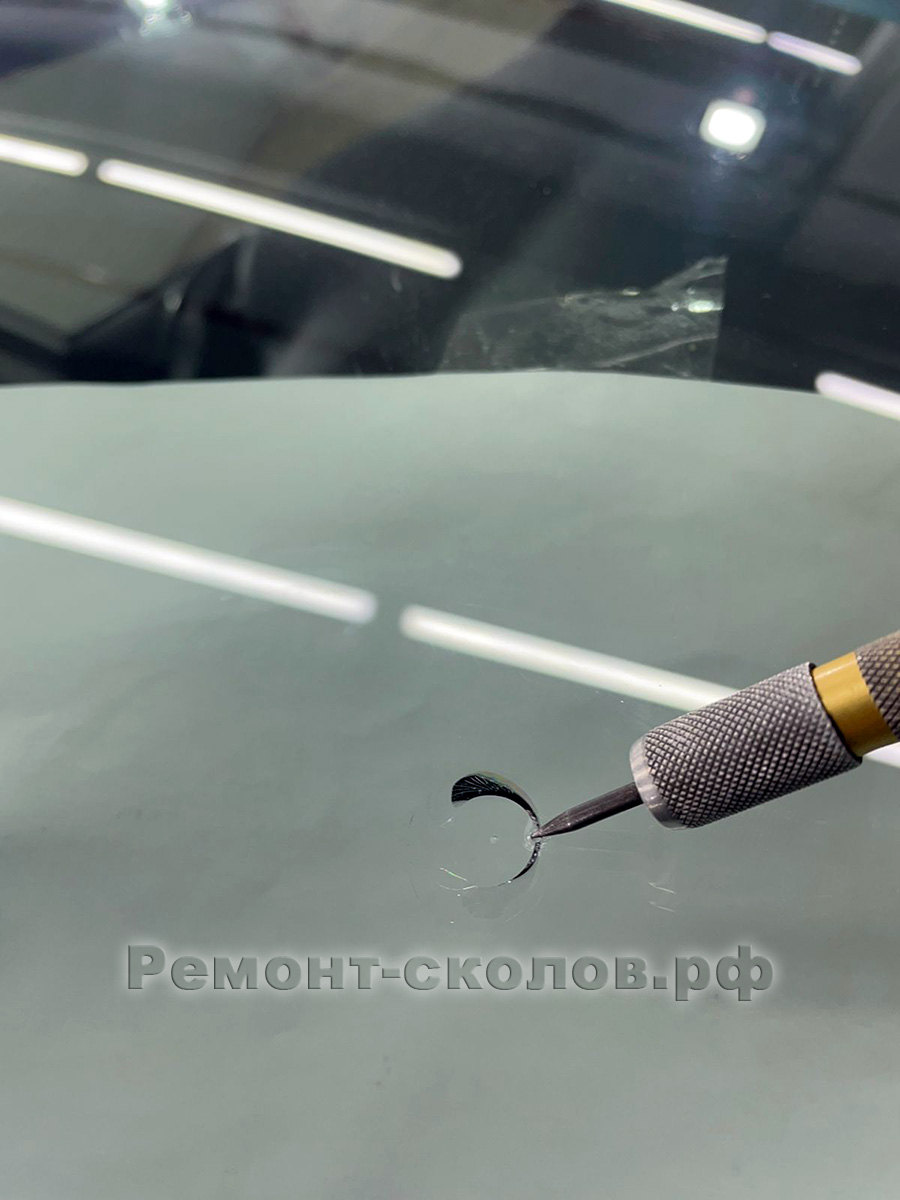 Скол-лобового-стекла-Toyota ЮЗАО